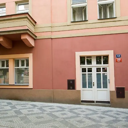 Apartment Twist *